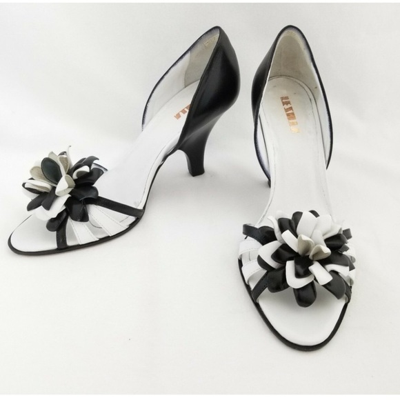 le silla Shoes - Le silla VTG black & white flower heels size 38 / 7.5 luxury